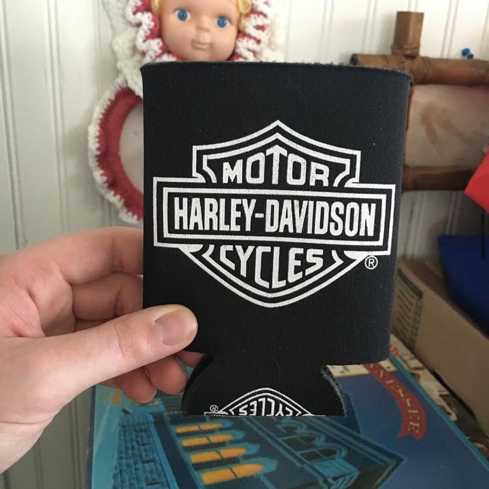 H A R L E Y can sleeve